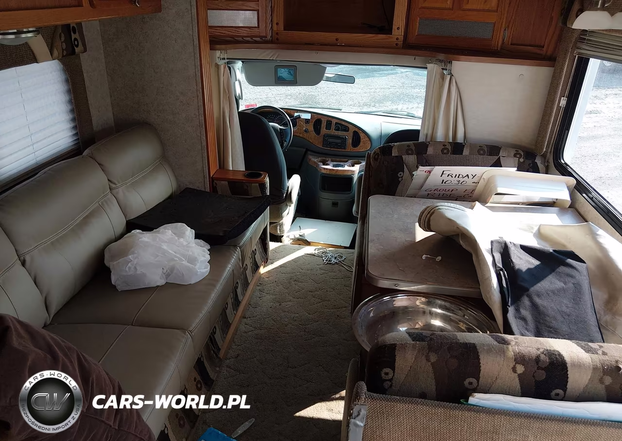 2005 Ford E-450 Cutaway Standard VIN:1FDXE45SX5HA92398 - 23