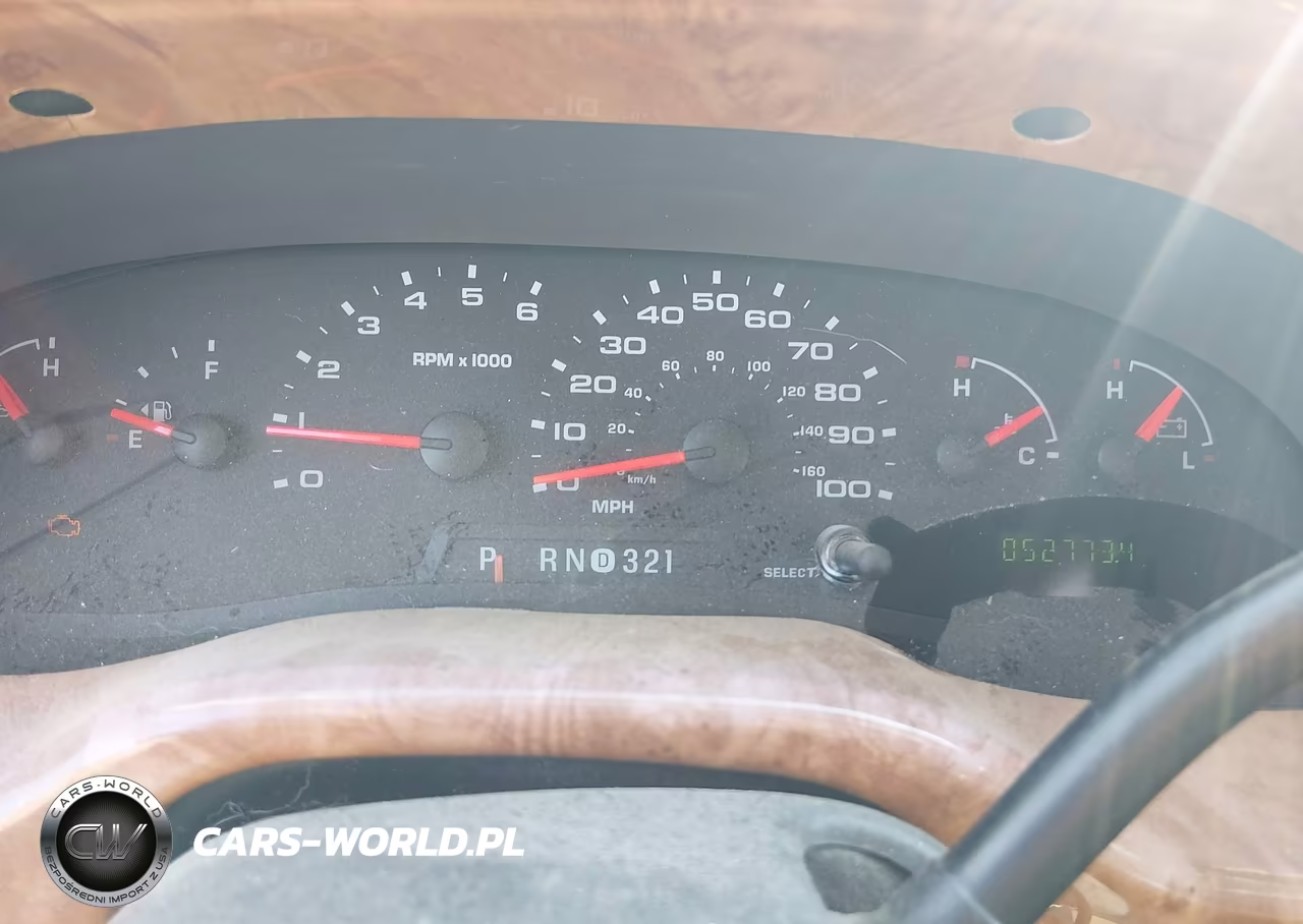 2005 Ford E-450 Cutaway Standard VIN:1FDXE45SX5HA92398 - 5