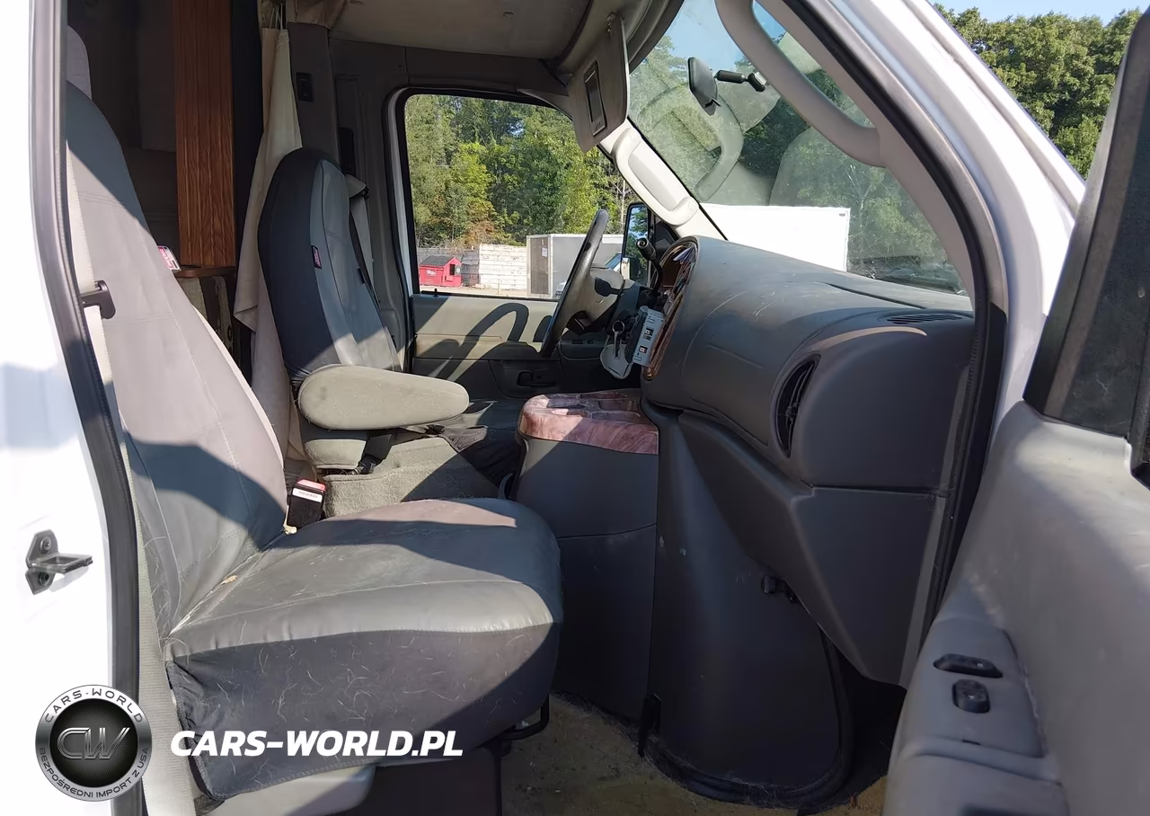 2005 Ford E-450 Cutaway Standard VIN:1FDXE45SX5HA92398 - 7