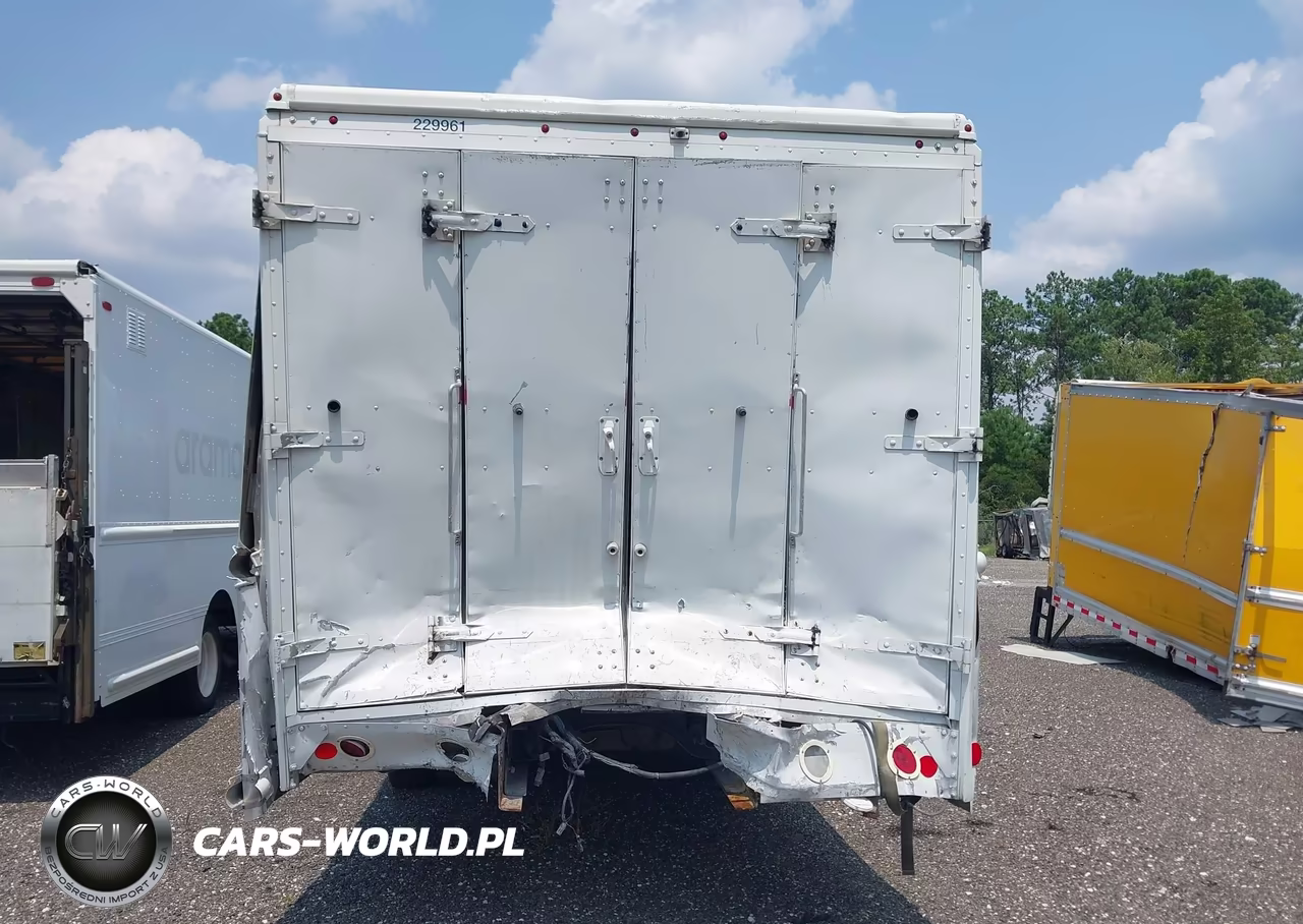 2016 Ford F-59 Commercial Stripped VIN:1F66F5KY0G0A12798 - 11
