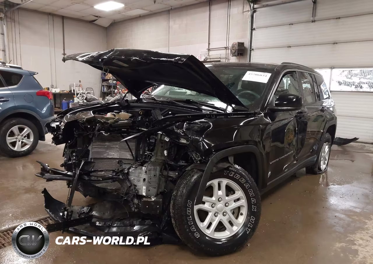 2024 Jeep Grand Cherokee Laredo 4X4 VIN:1C4RJHAG5R8923720 - 6
