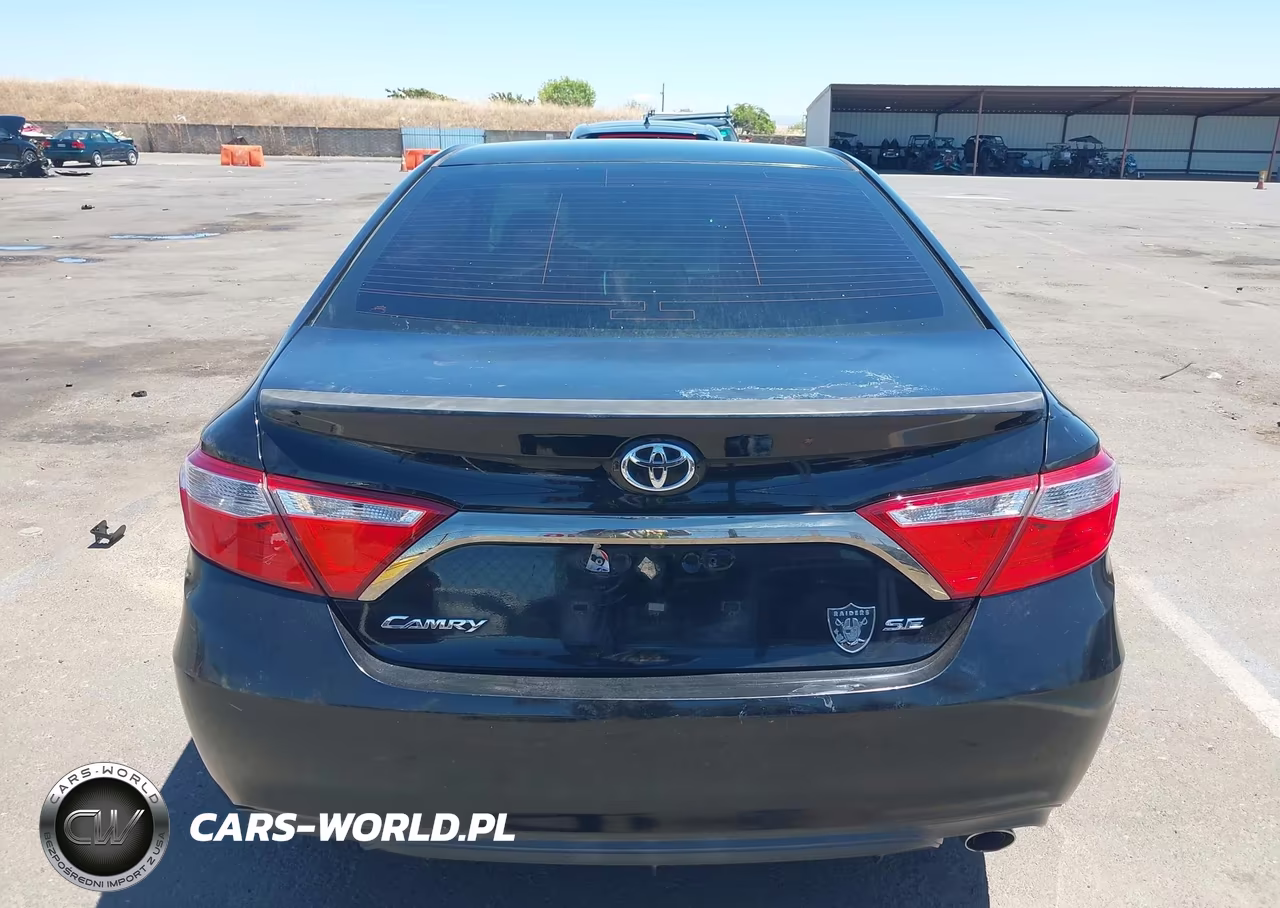 2015 Toyota Camry Se VIN:4T1BF1FKXFU010036 - 15
