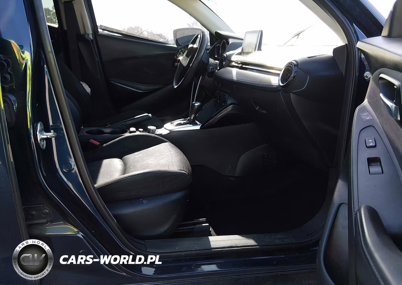 2016 Scion Ia VIN:3MYDLBZV7GY143452 - 5