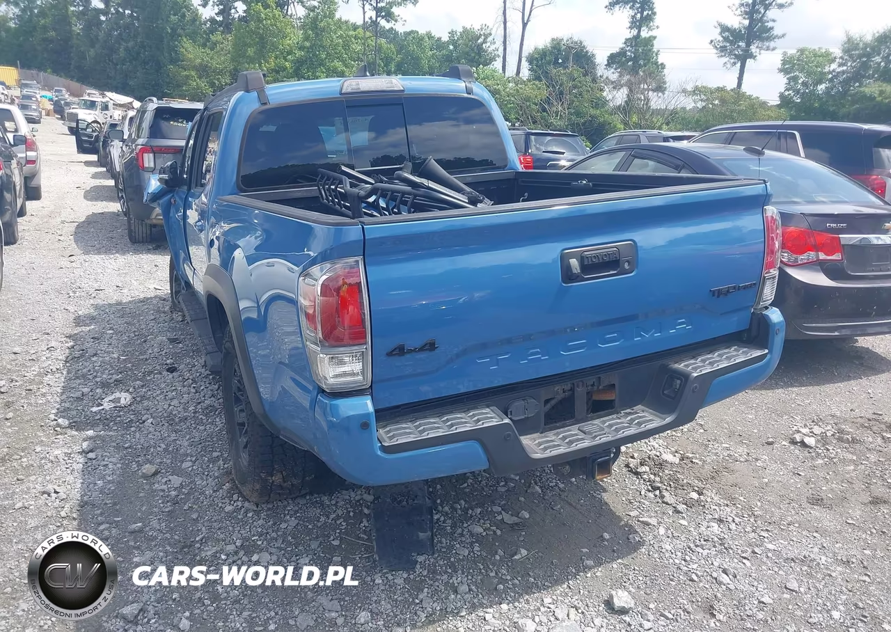 2018 Toyota Tacoma Trd Pro VIN:5TFCZ5AN3JX127442 - 3