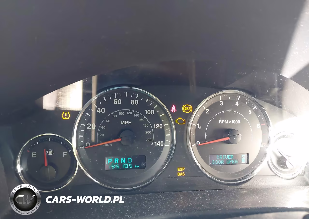 2007 Jeep Commander VIN:1J8HG48K97C501515 - 7