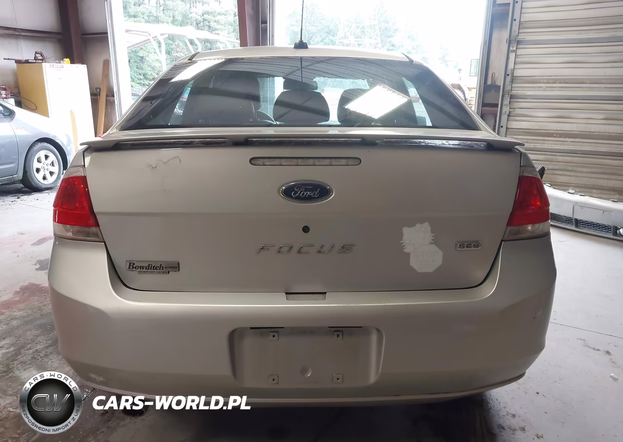 2009 Ford Focus Ses VIN:1FAHP36NX9W219230 - 17