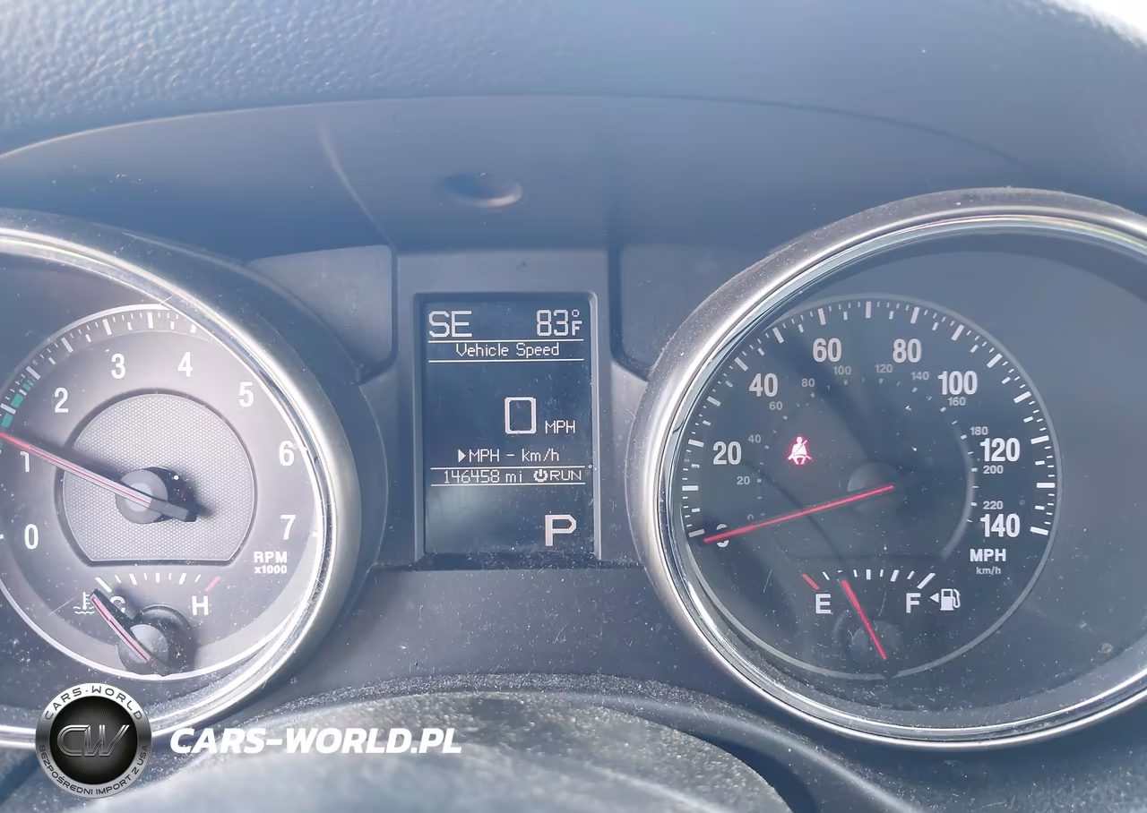 2012 Jeep Grand Cherokee Laredo VIN:1C4RJFAG6CC263647 - 7
