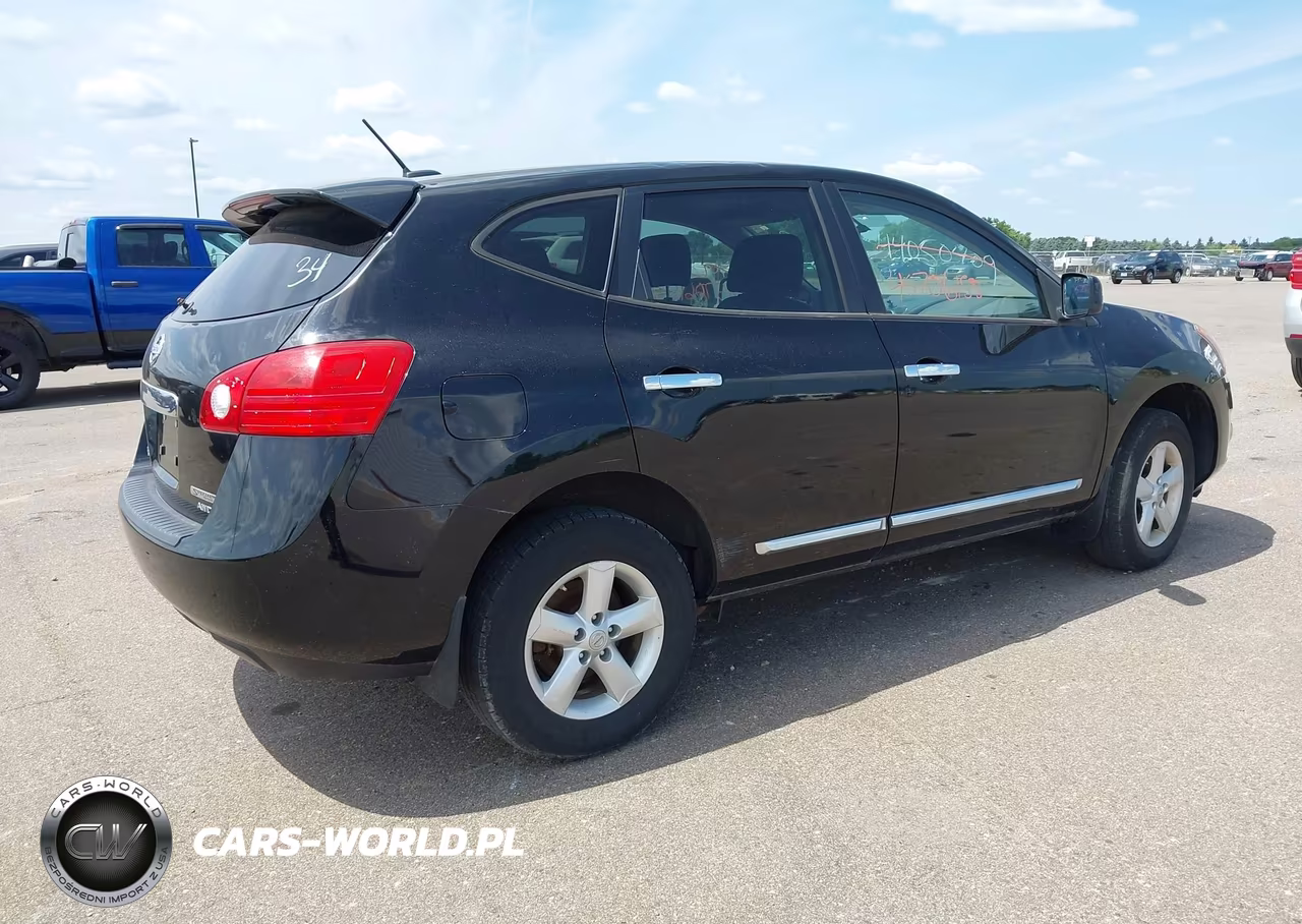 2013 Nissan Rogue S VIN:JN8AS5MV7DW666538 - 4