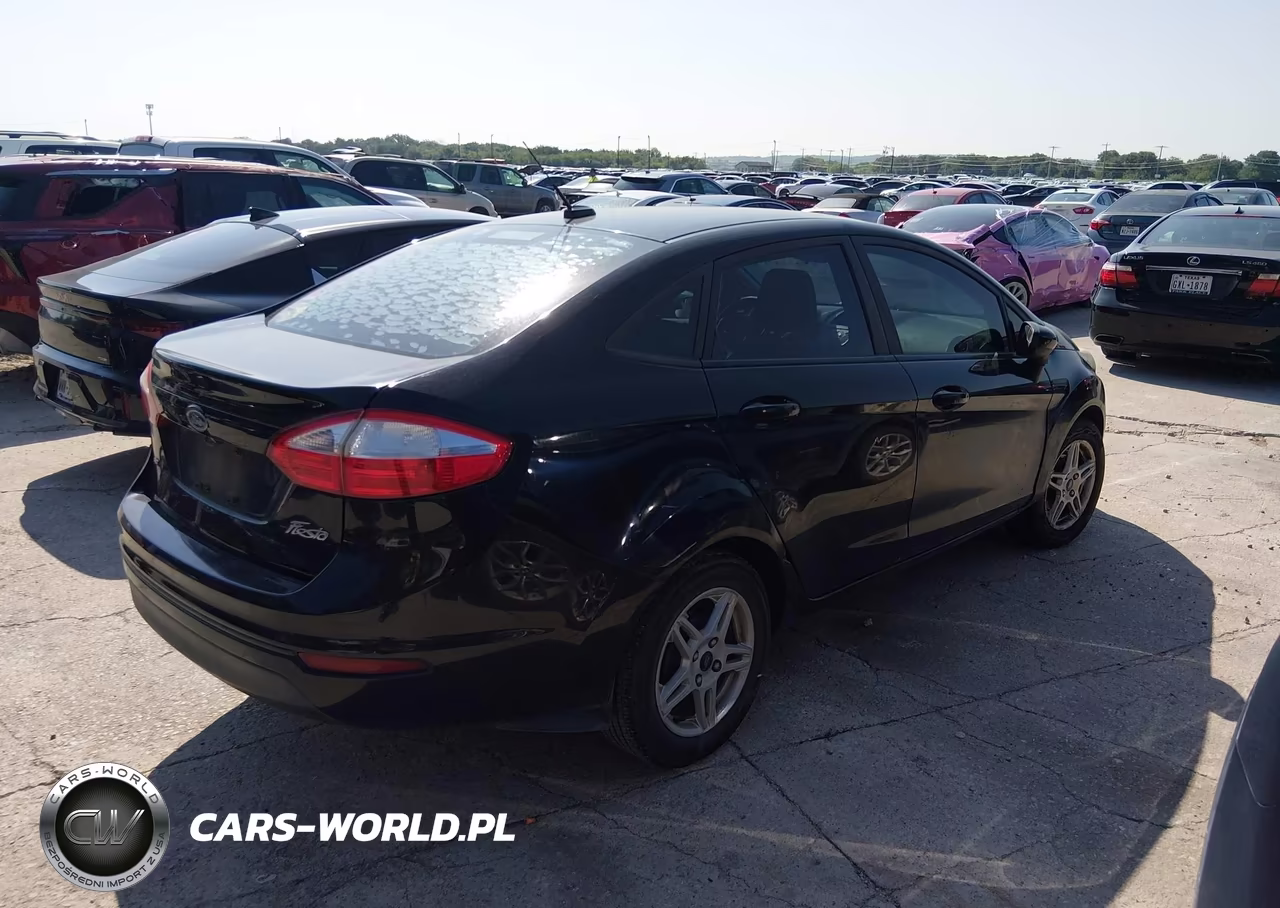 2018 Ford Fiesta Se VIN:3FADP4BJ8JM124791 - 4