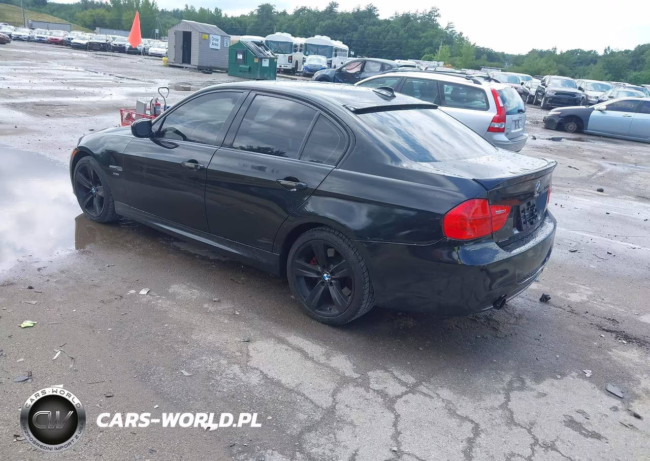 2011 BMW 335I xDrive VIN:WBAPL5C58BA921726 - 3