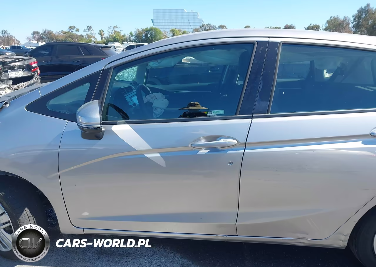 2019 Honda Fit Lx VIN:3HGGK5H46KM700054 - 15