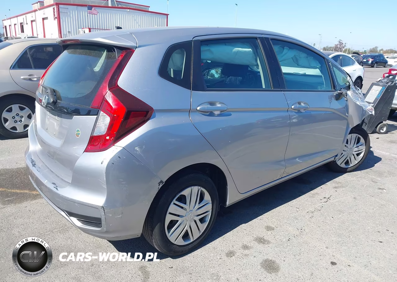 2019 Honda Fit Lx VIN:3HGGK5H46KM700054 - 4