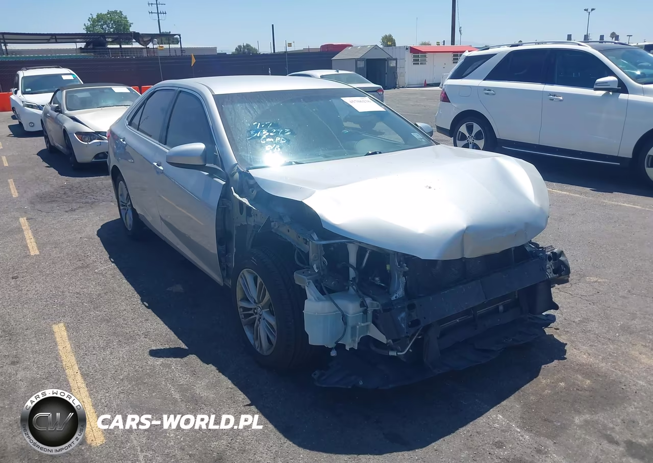 2016 Toyota Camry Se – zdjęcie 1 z 18