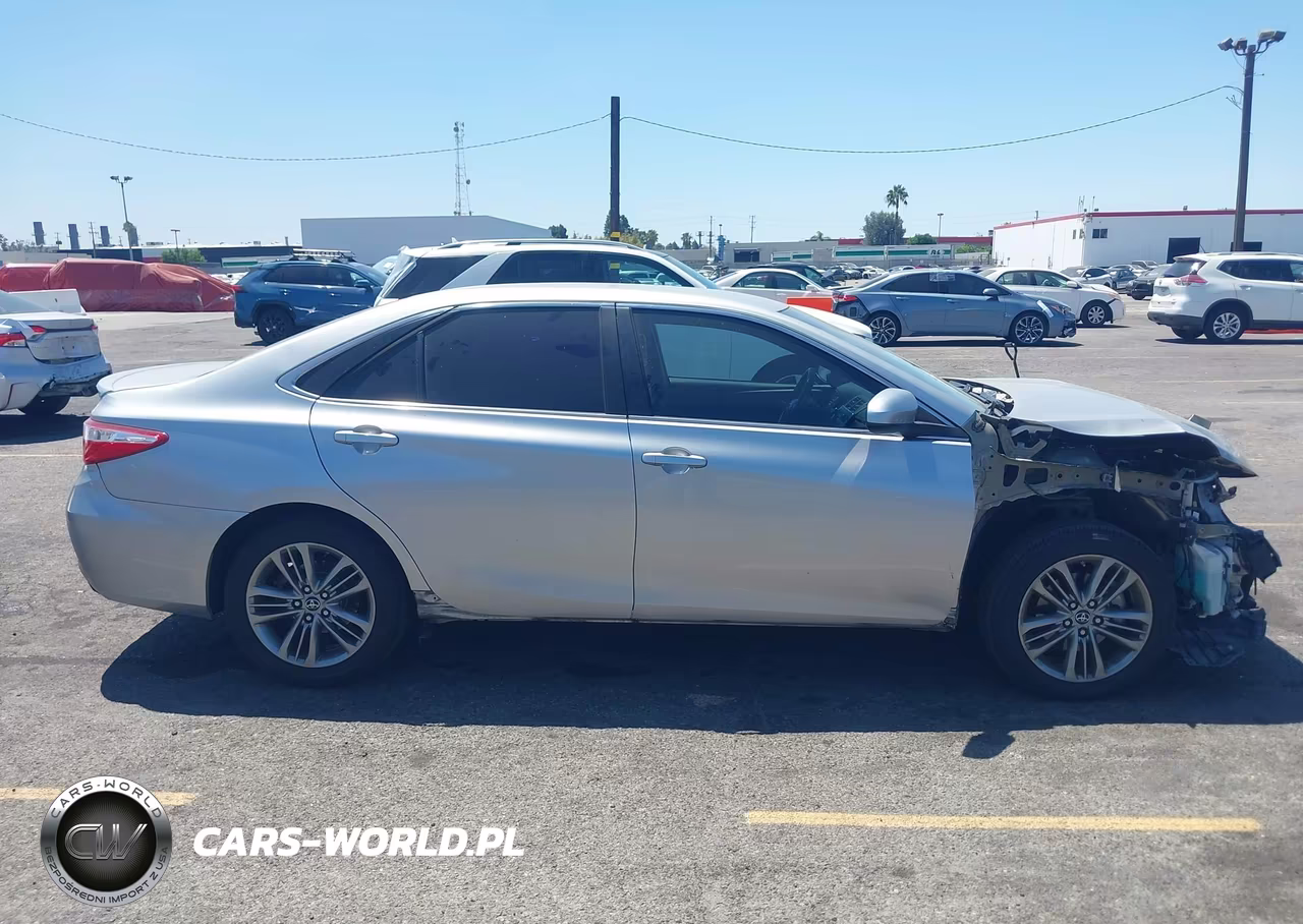 2016 Toyota Camry Se VIN:4T1BF1FK7GU188567 - 14