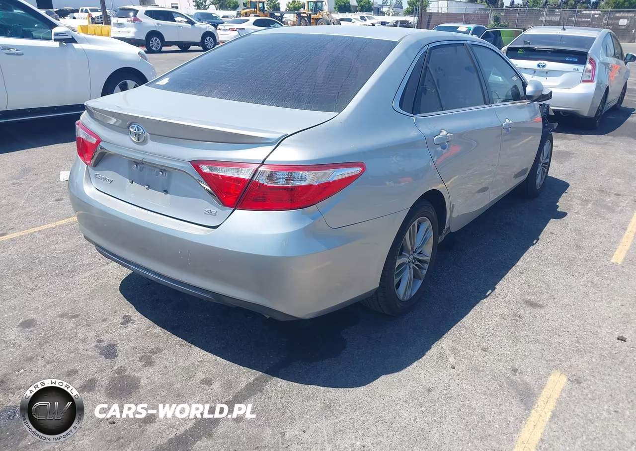 2016 Toyota Camry Se VIN:4T1BF1FK7GU188567 - 4