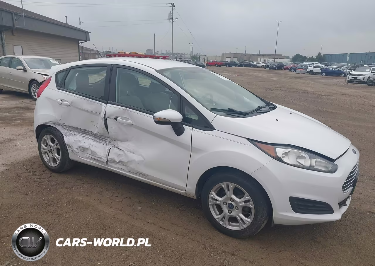 2015 Ford Fiesta Se – zdjęcie 1 z 16