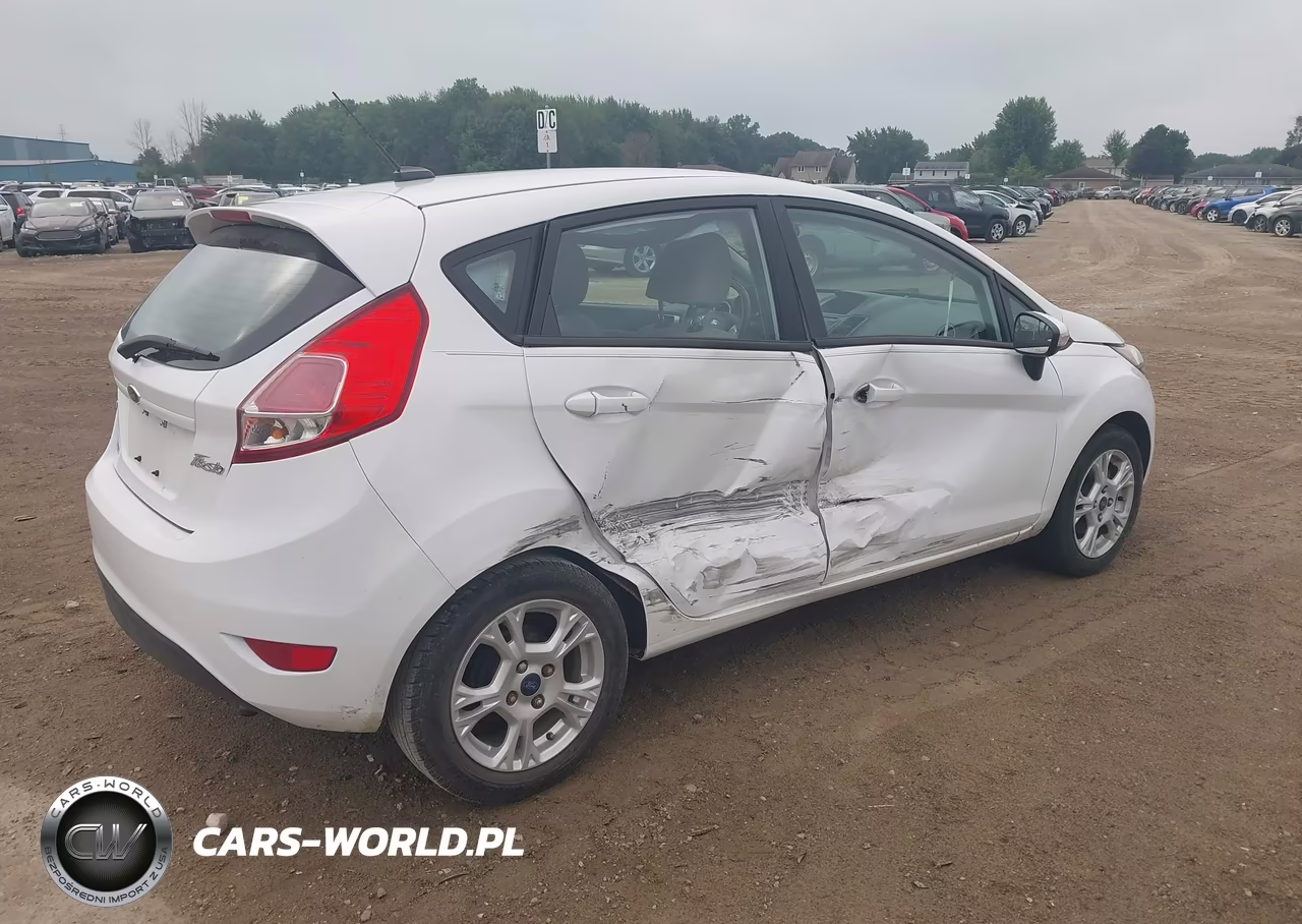 2015 Ford Fiesta Se VIN:3FADP4EJ0FM105395 - 4
