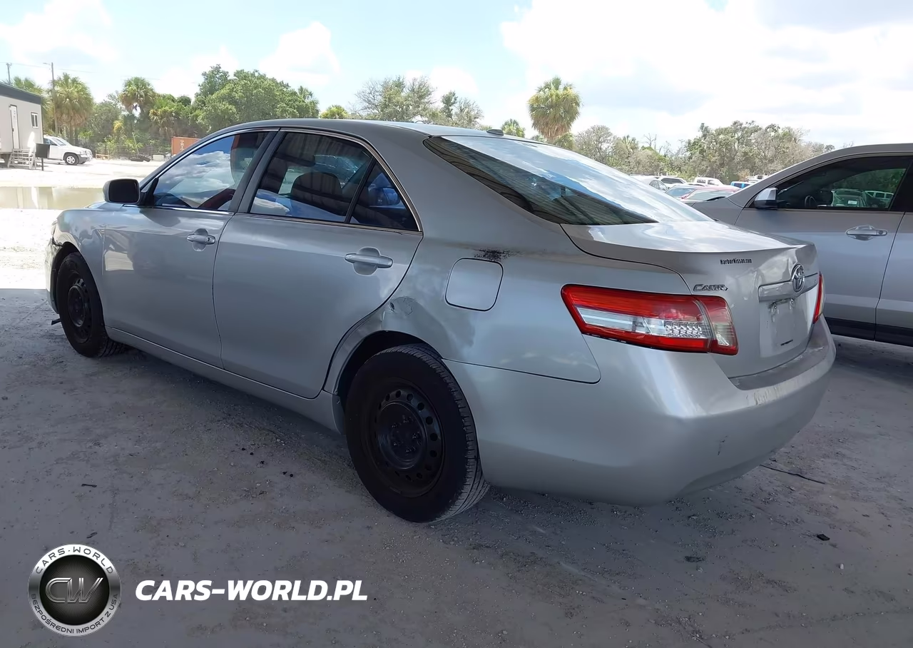 2010 Toyota Camry Le VIN:4T1BF3EK6AU006748 - 3