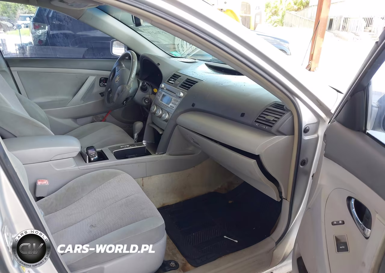 2010 Toyota Camry Le VIN:4T1BF3EK6AU006748 - 5