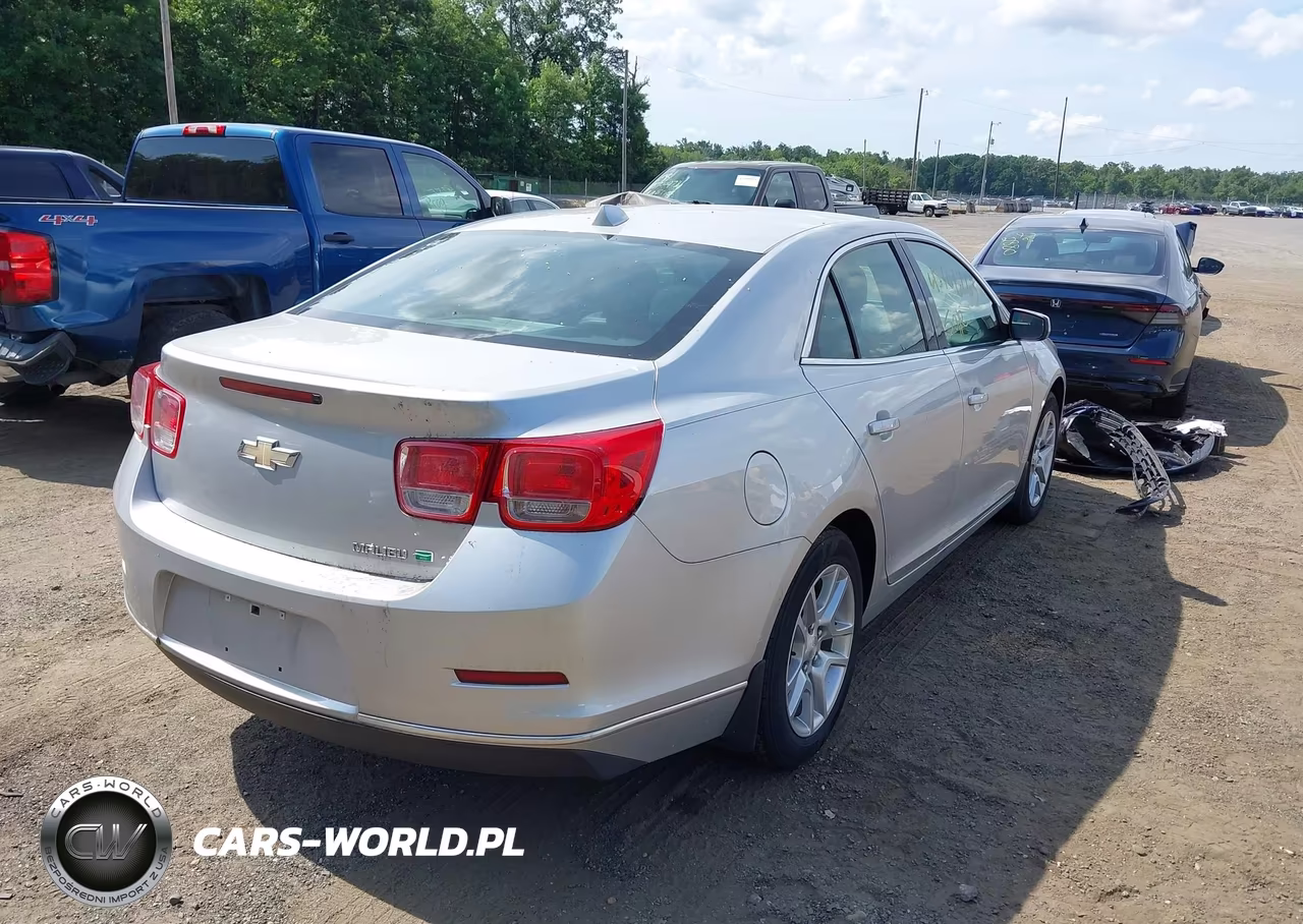 2013 Chevrolet Malibu Eco VIN:1G11D5RR2DF102421 - 4