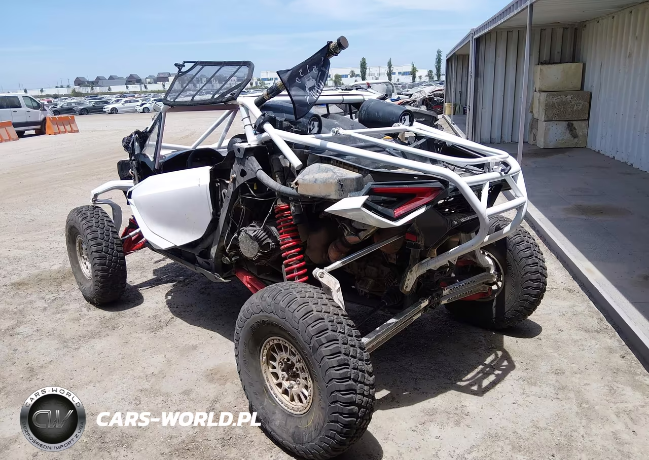 2024 Can-Am Maverick R X Rs VIN:3JB8XAT44RE001842 - 3