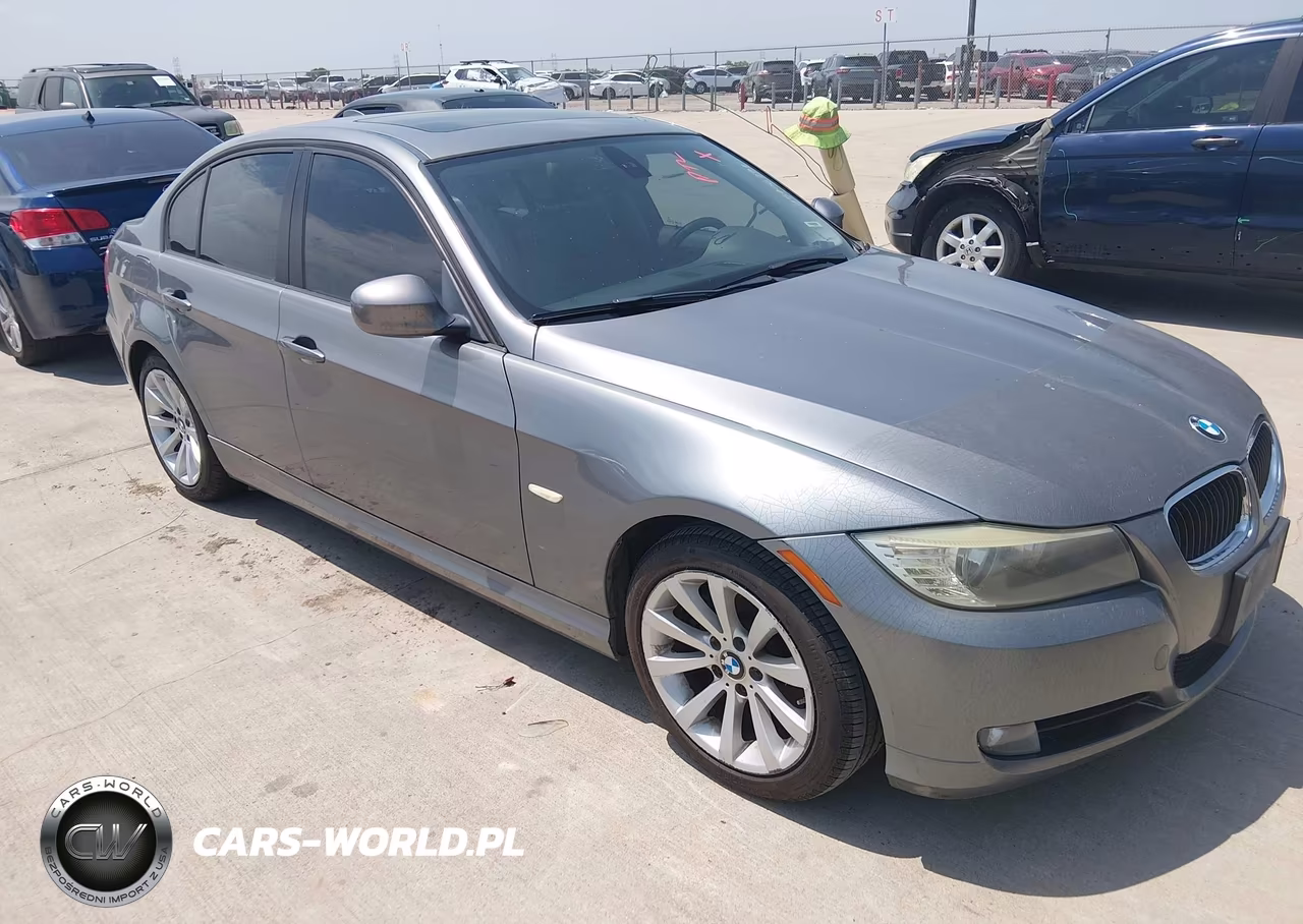 2011 BMW 328I VIN:WBAPH7C5XBA801746 - 1