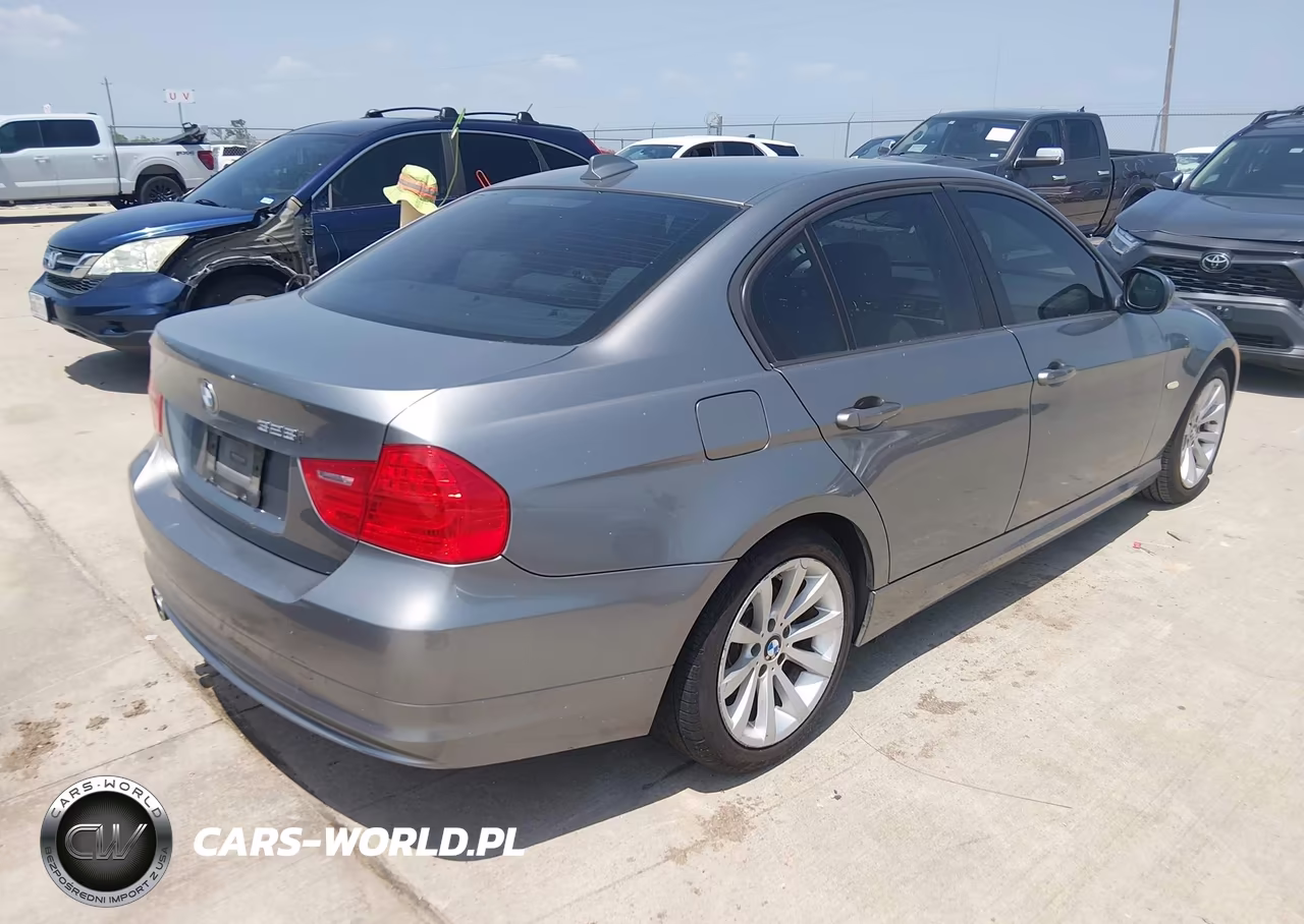 2011 BMW 328I VIN:WBAPH7C5XBA801746 - 4