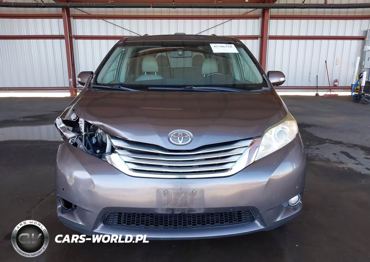 2013 Toyota Sienna Limited 7 Passenger VIN:5TDDK3DC5DS050607 - 12