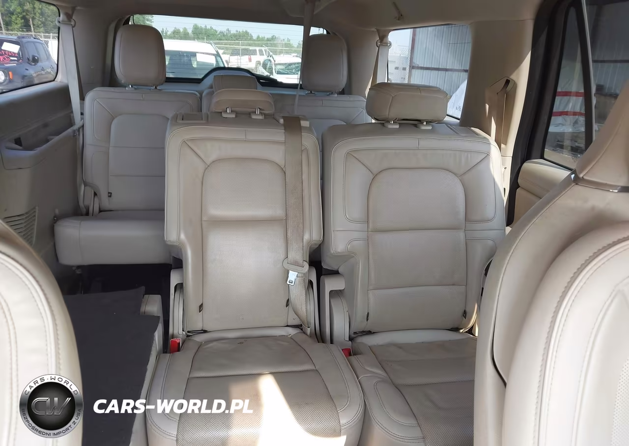 2018 Lincoln Navigator L Select VIN:5LMJJ3JTXJEL12478 - 18