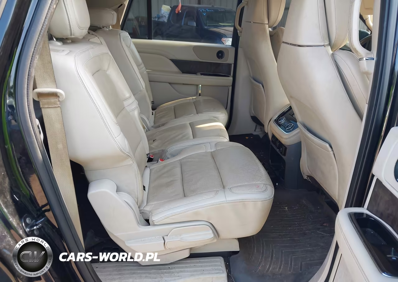 2018 Lincoln Navigator L Select VIN:5LMJJ3JTXJEL12478 - 8