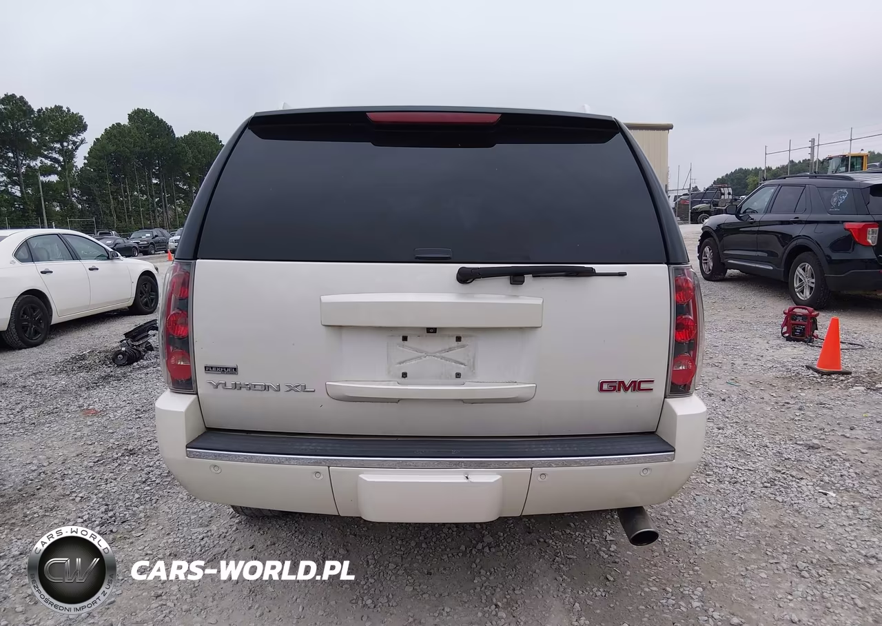 2011 GMC Yukon Xl 1500 Denali VIN:1GKS1MEF5BR135682 - 16