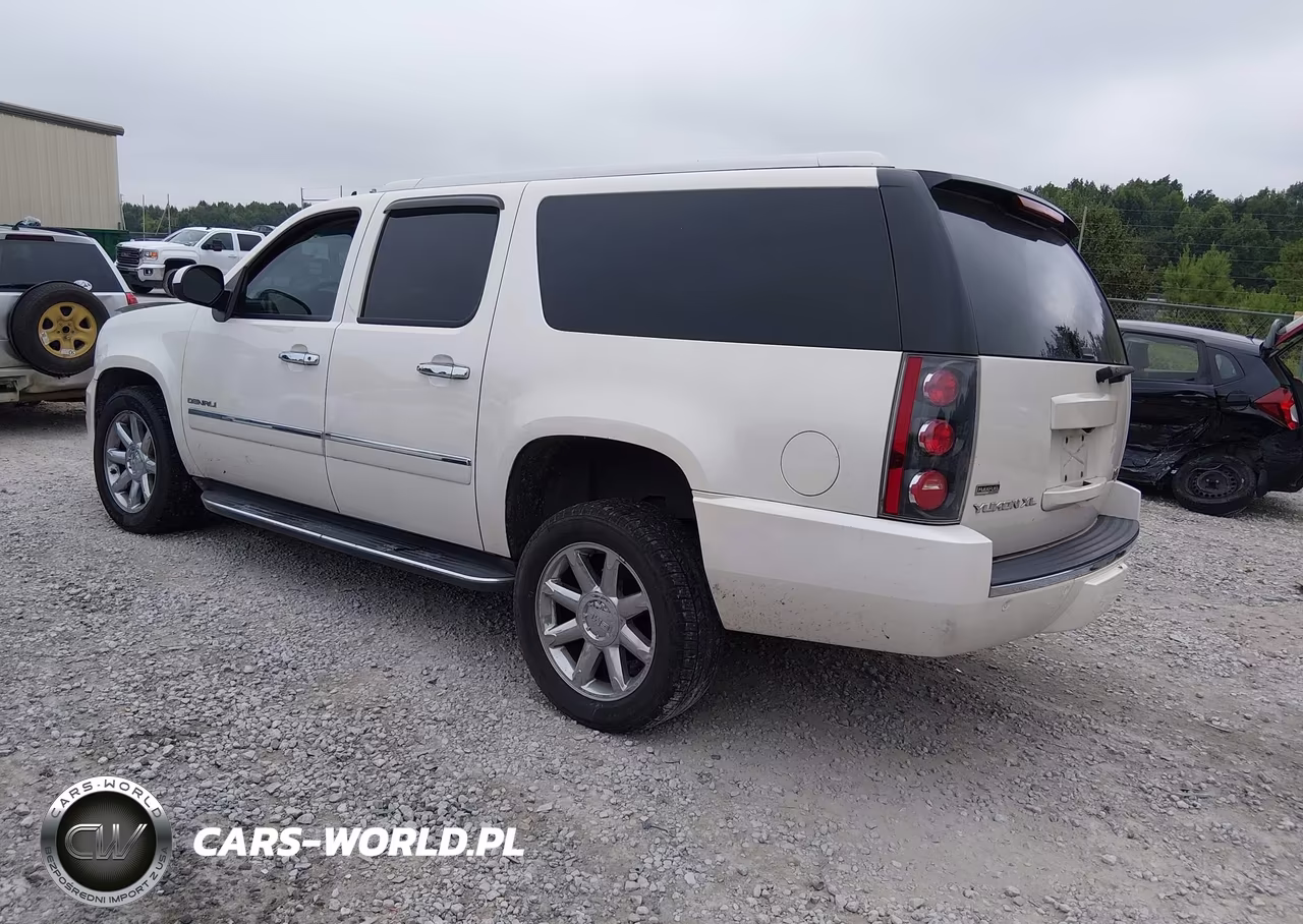 2011 GMC Yukon Xl 1500 Denali VIN:1GKS1MEF5BR135682 - 3
