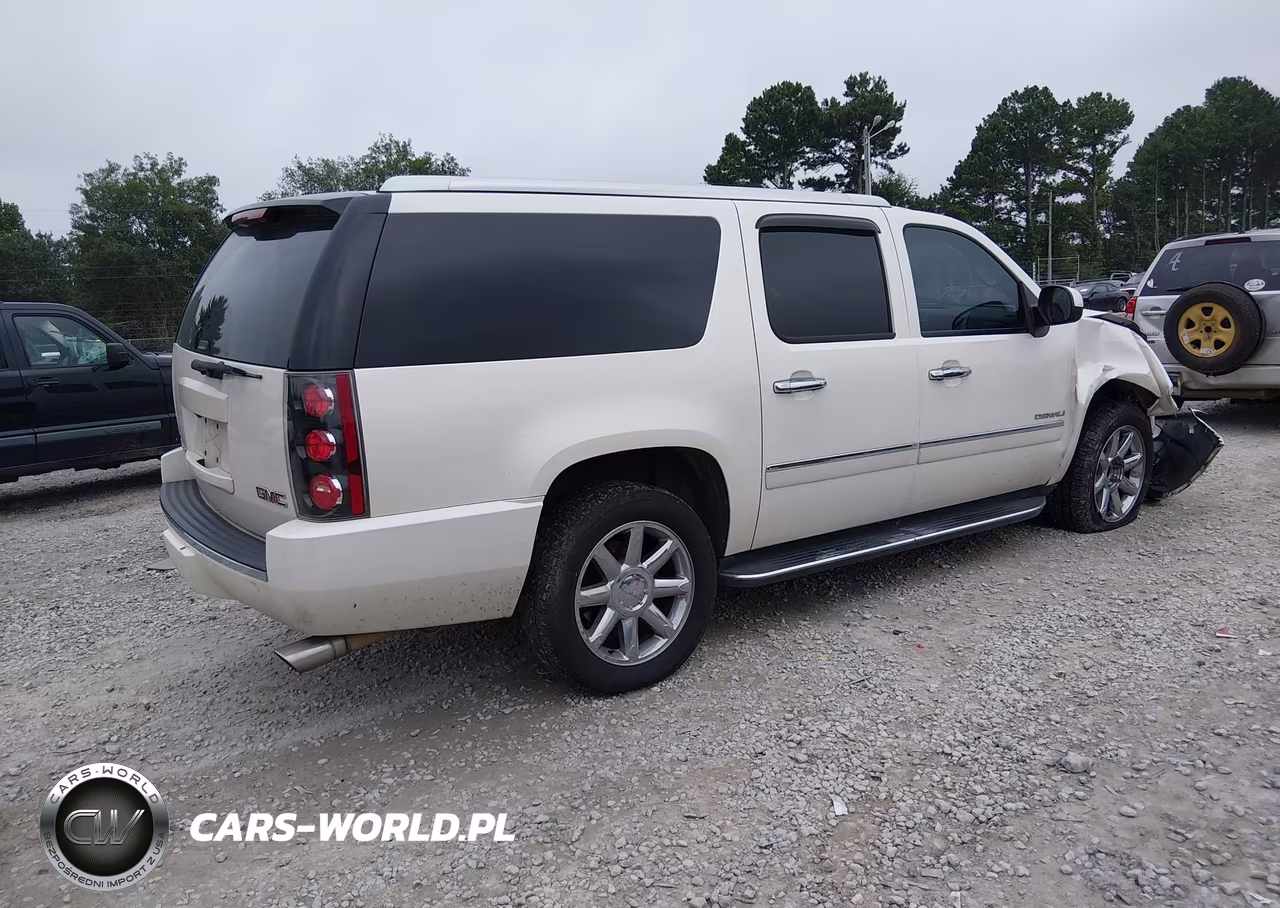 2011 GMC Yukon Xl 1500 Denali VIN:1GKS1MEF5BR135682 - 4