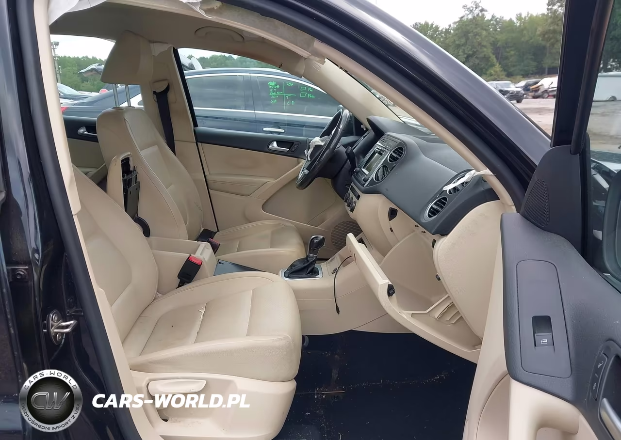 2016 Volkswagen Tiguan S VIN:WVGAV7AX5GW606102 - 5