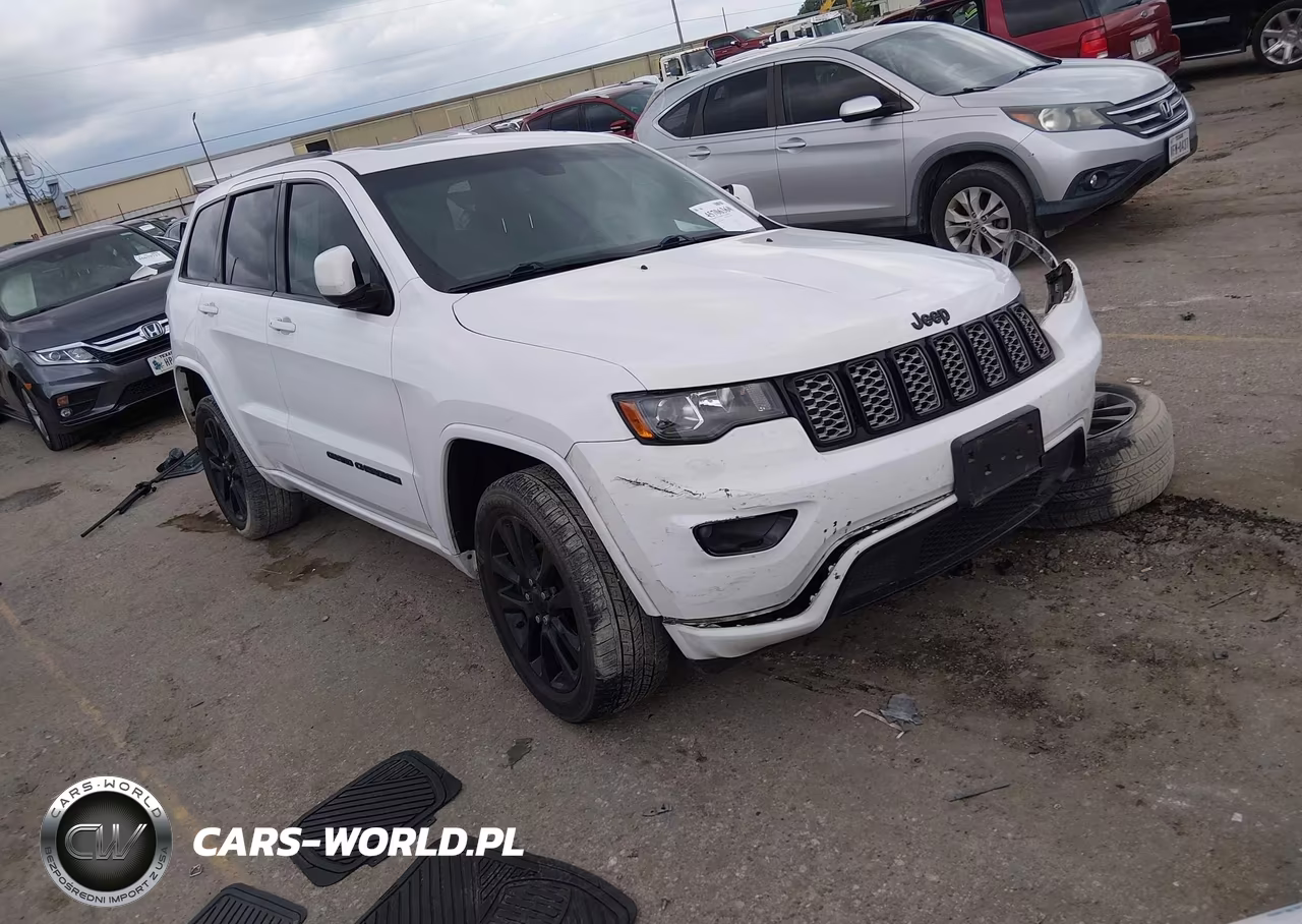 2018 Jeep Grand Cherokee Altitude 4X2 VIN:1C4RJEAG0JC488914 - 1