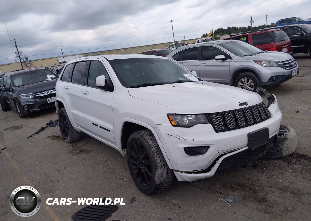 2018 Jeep Grand Cherokee Altitude 4X2 VIN:1C4RJEAG0JC488914 - 13