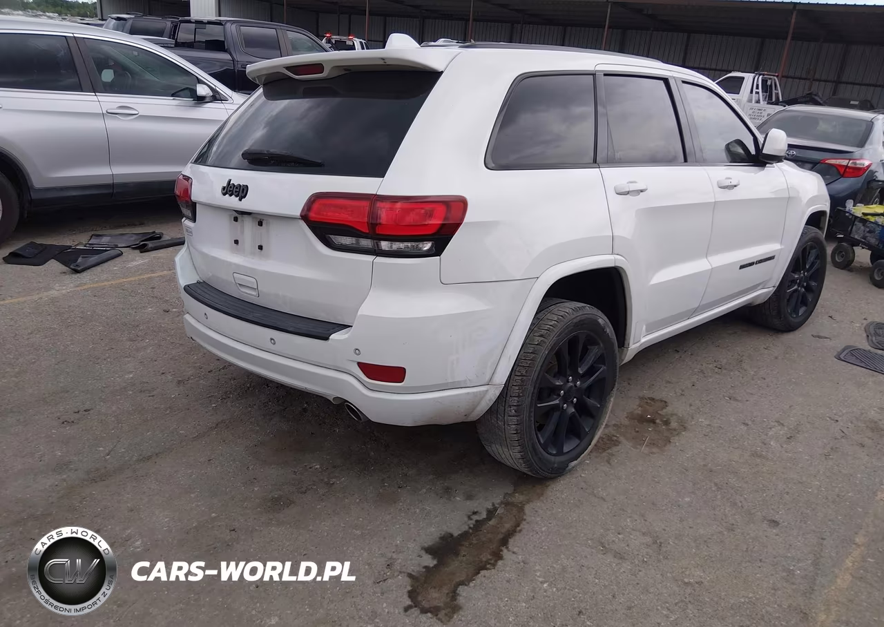 2018 Jeep Grand Cherokee Altitude 4X2 VIN:1C4RJEAG0JC488914 - 4