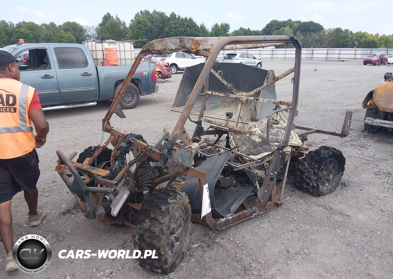 2022 Can-Am Defender Hd9-Dps Hd9 VIN:3JBUGAP47NK002438 - 2