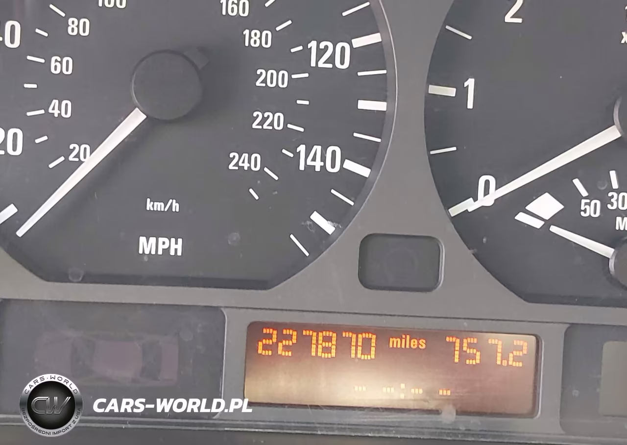 2004 BMW 325I VIN:WBAET37444NJ45796 - 7