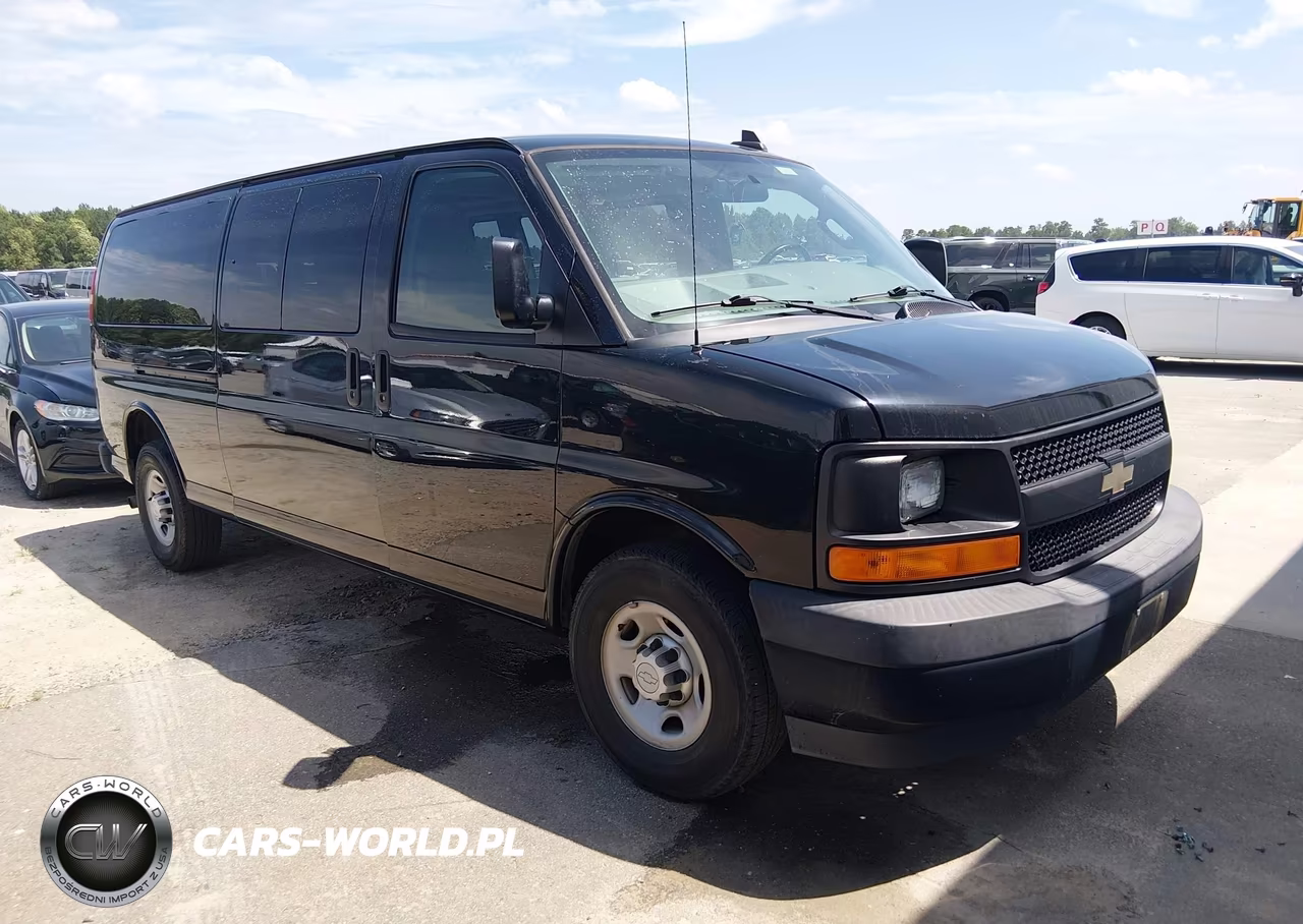 2017 Chevrolet Express 3500 Ls – zdjęcie 1 z 16