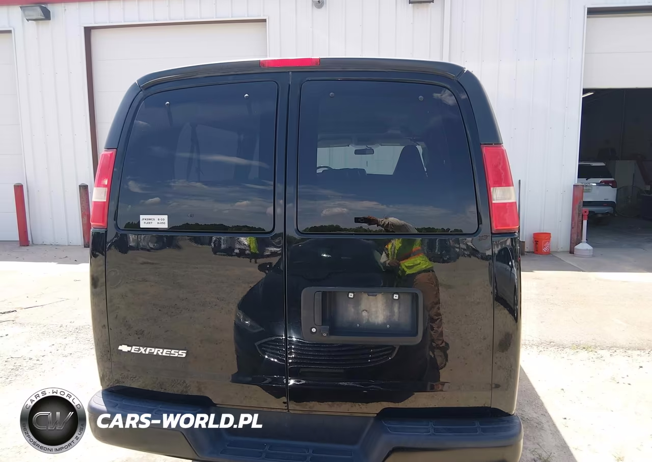 2017 Chevrolet Express 3500 Ls VIN:1GAZGNFG1H1291207 - 16
