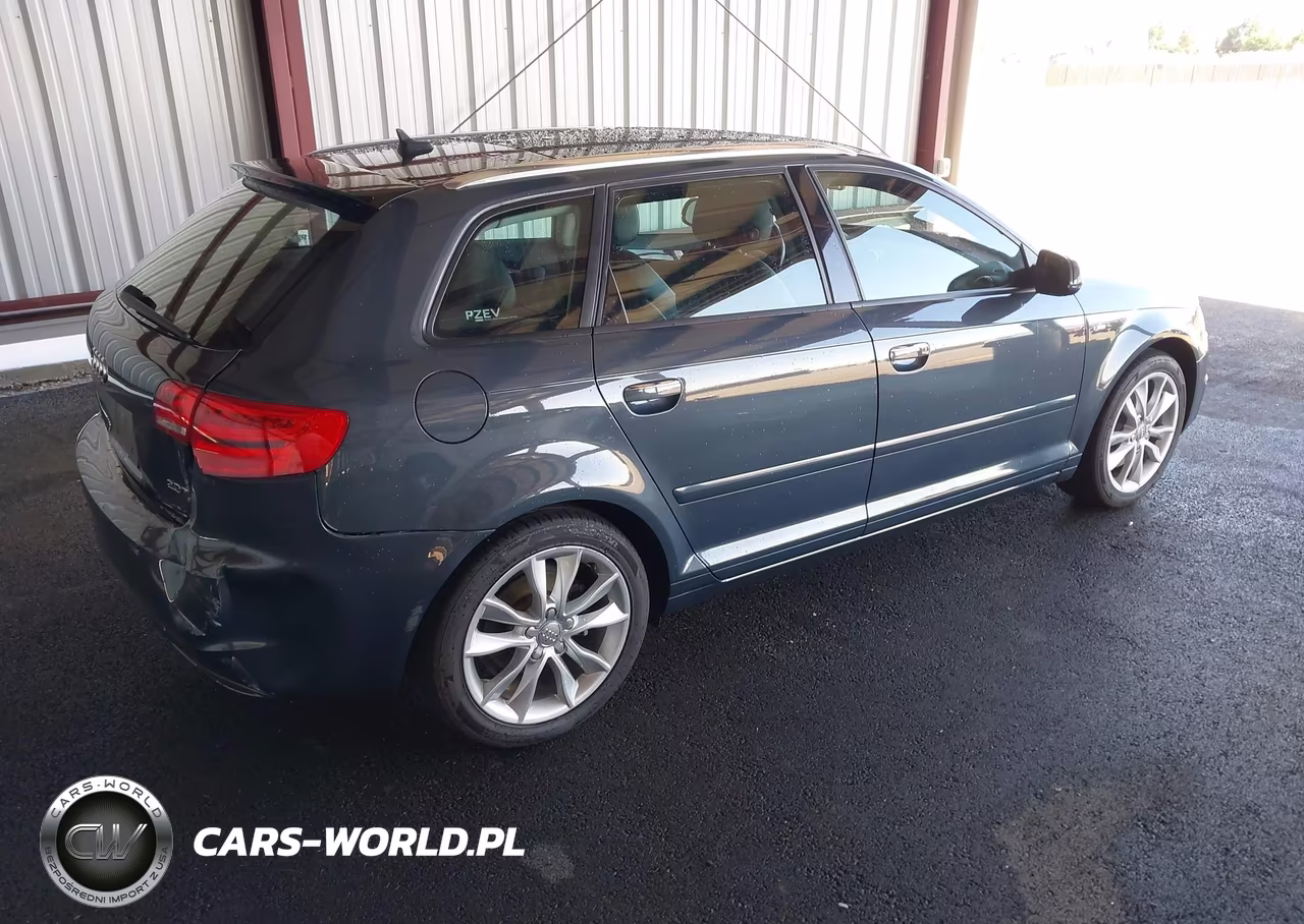 2013 Audi A3 2.0T Premium VIN:WAUFEAFM4DA012869 - 4