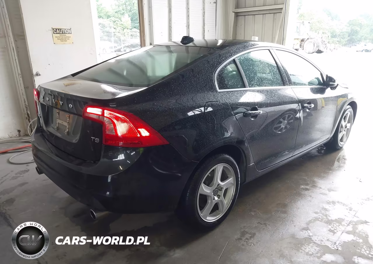 2013 Volvo S60 T5 VIN:YV1612FS0D2217161 - 4