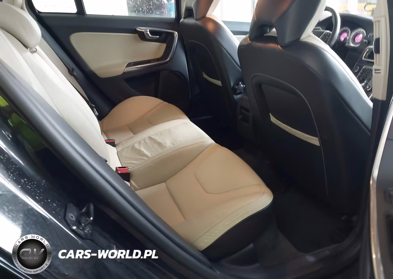 2013 Volvo S60 T5 VIN:YV1612FS0D2217161 - 8