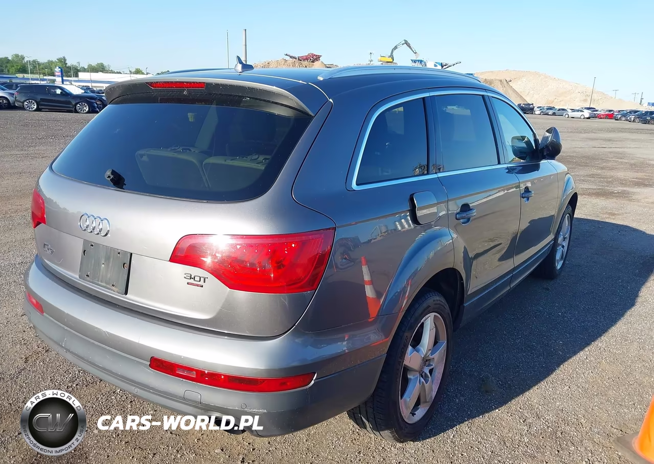 2012 Audi Q7 3.0T Premium VIN:WA1LGAFE8CD003902 - 4