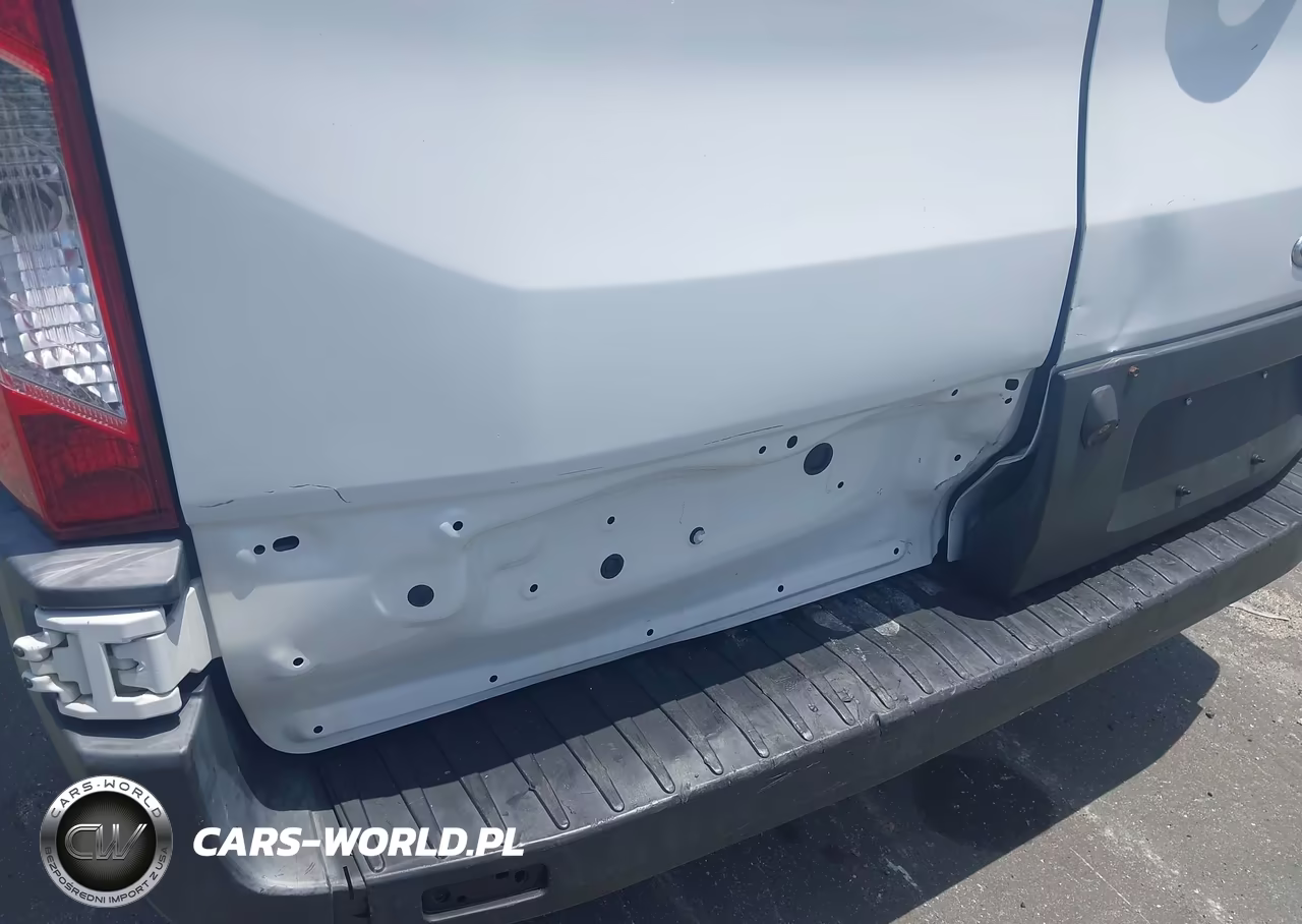 2018 Ford Transit-150 VIN:1FTYE1YM7JKA28031 - 17