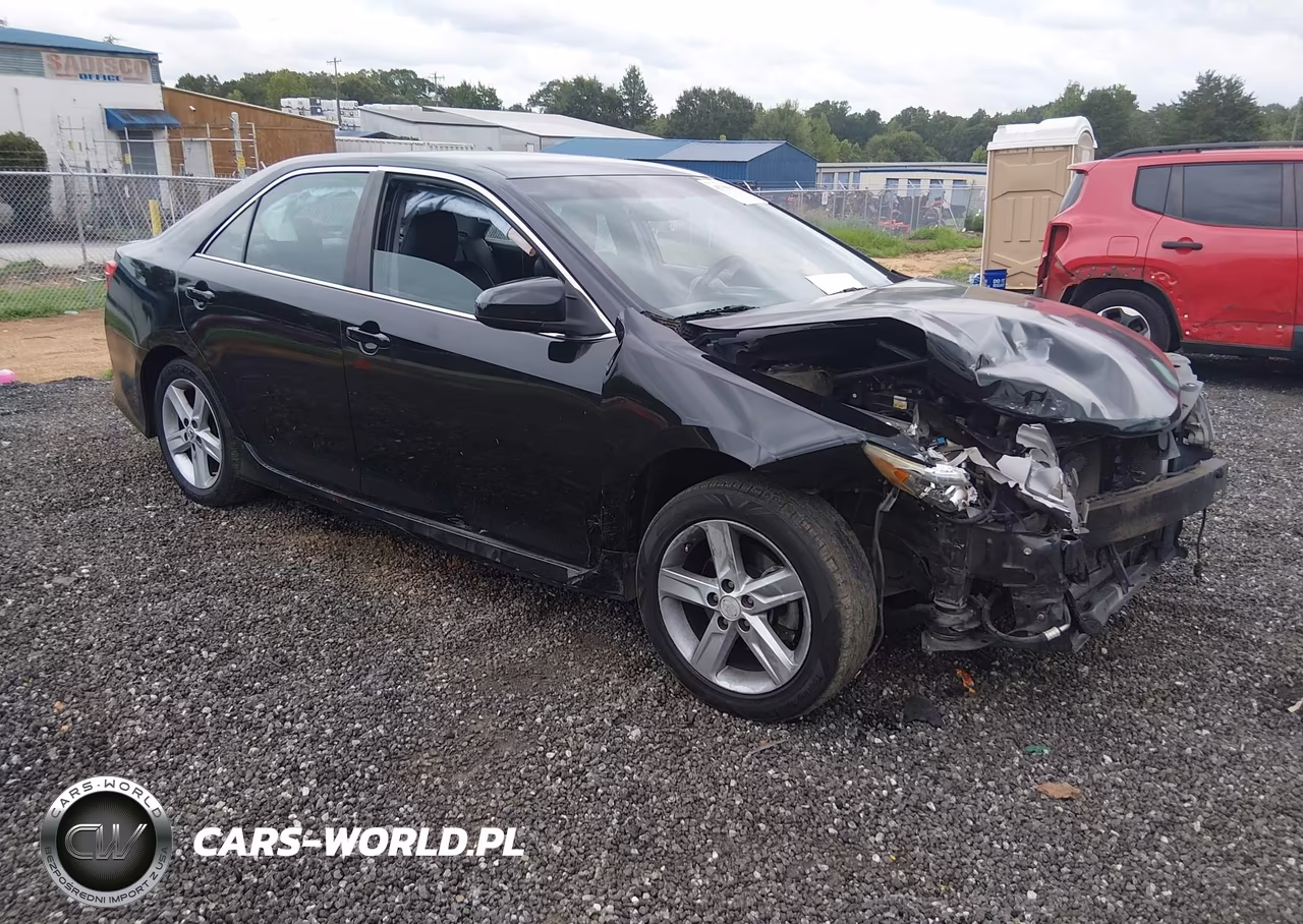 2012 Toyota Camry Se – zdjęcie 1 z 17