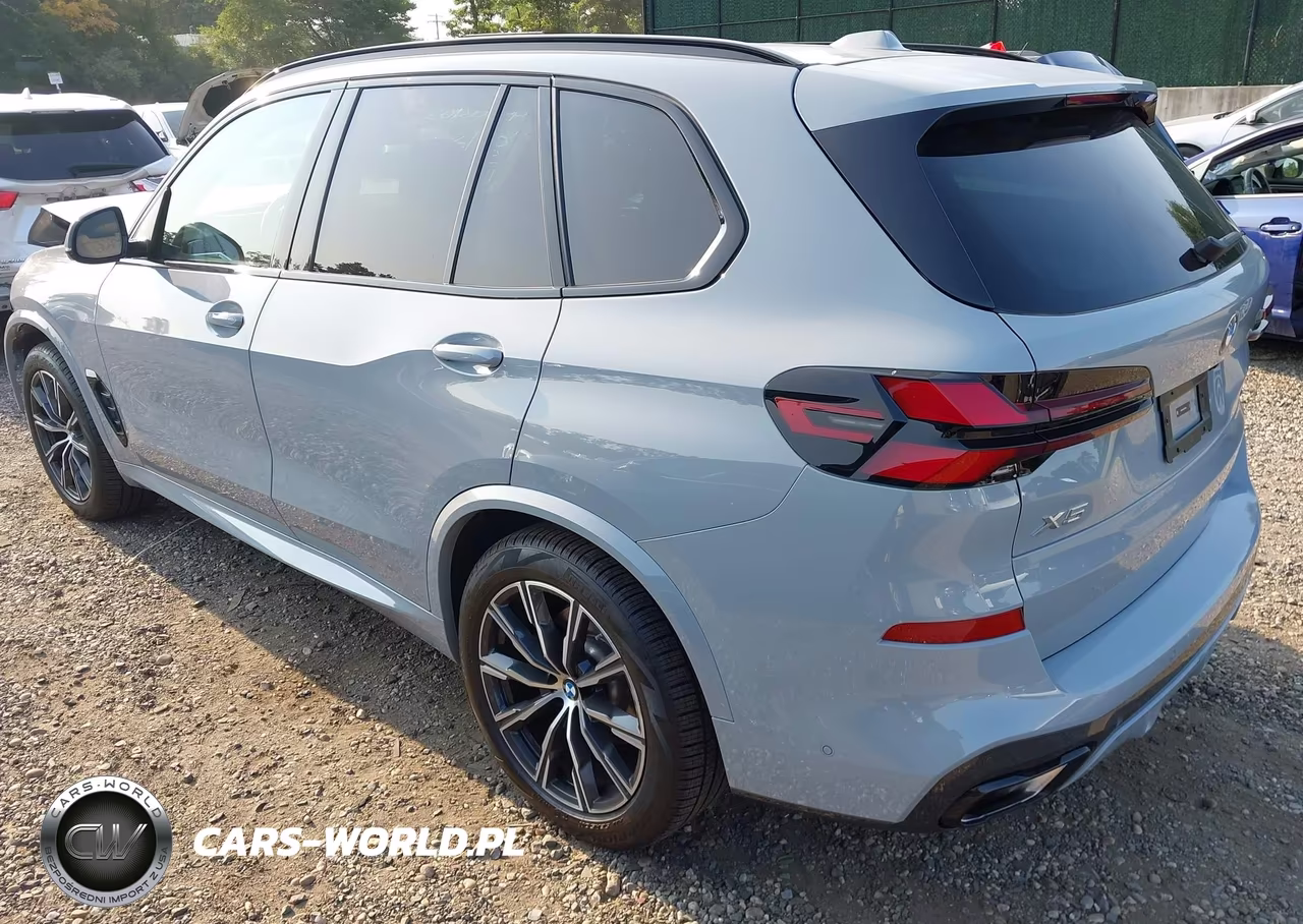 2026 BMW X5 xDrive40I VIN:5UX23EU00T9344952 - 3
