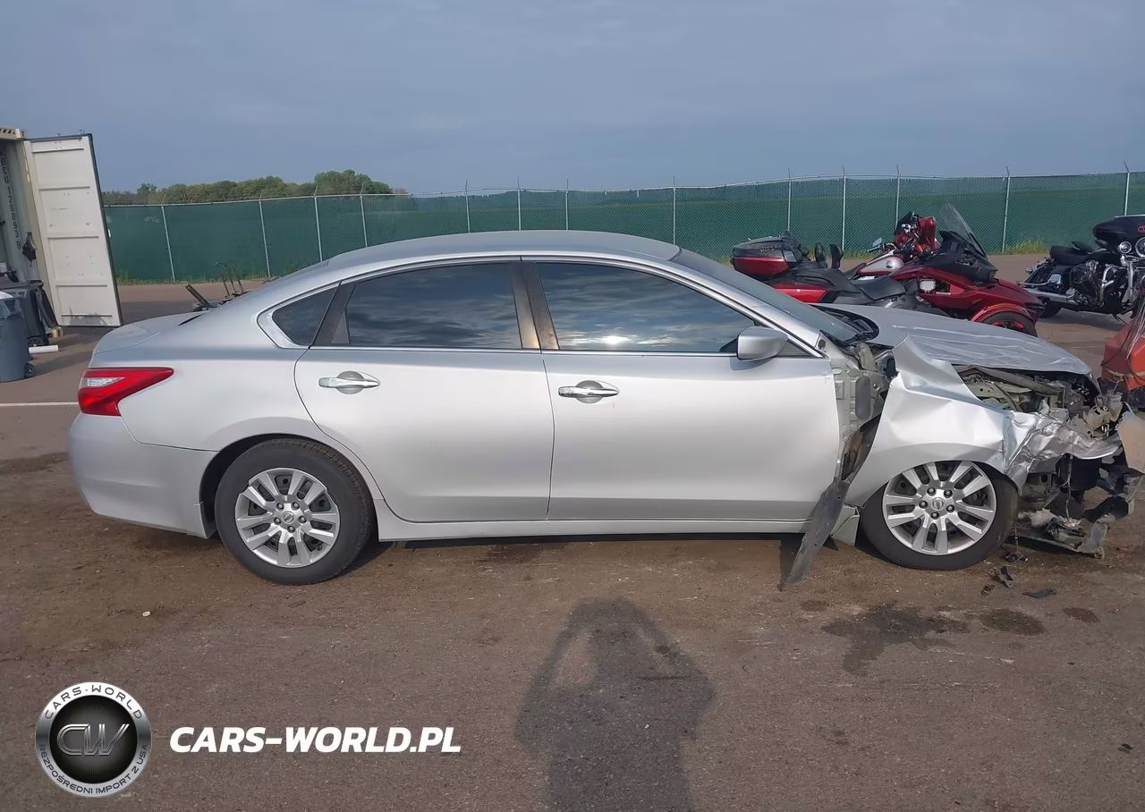 2017 Nissan Altima 2.5 S VIN:1N4AL3AP5HN327250 - 13