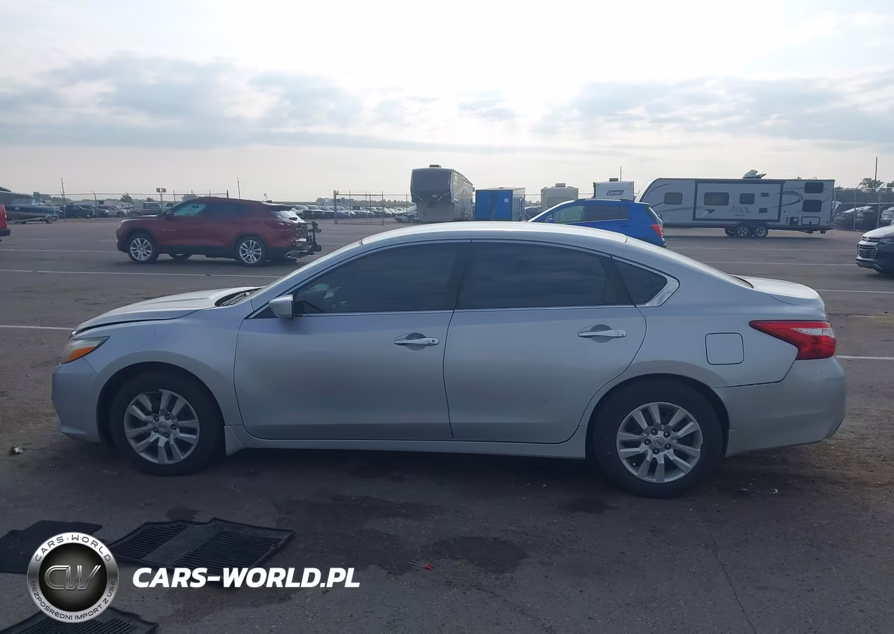 2017 Nissan Altima 2.5 S VIN:1N4AL3AP5HN327250 - 14